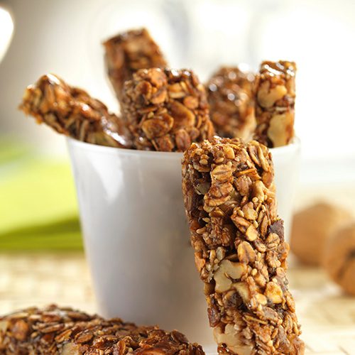Receta de Barritas energéticas con chips de chocolate, miel y nueces