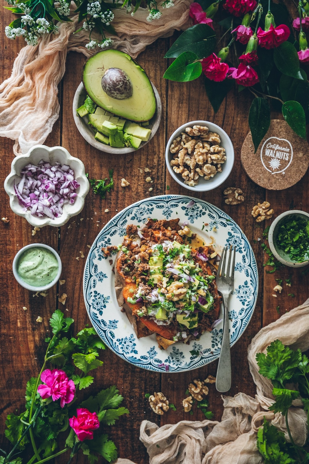 BAlbondigas con salsa de Nueces de California