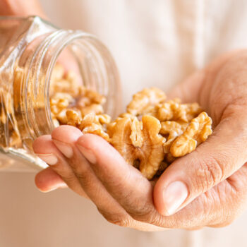 Estudio nueces y sueño en adultos jovenes